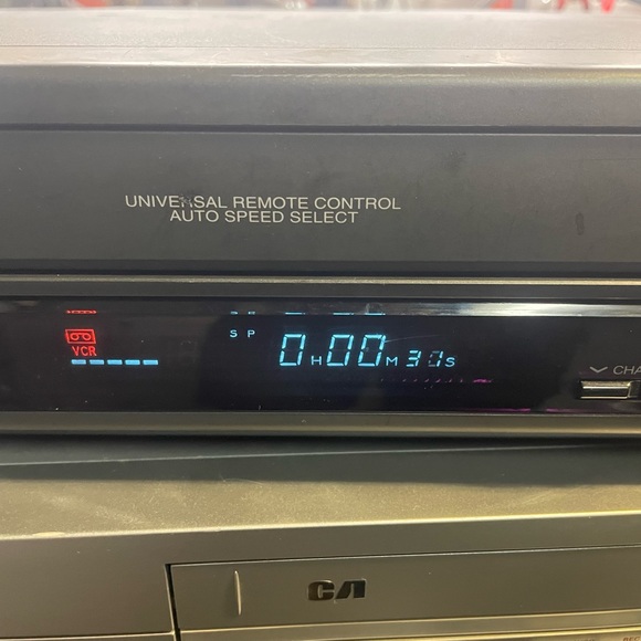 Vcr player/ recorder Toshiba
Used conditions - Picture 11 of 11